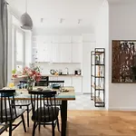 Apartment Oomph Supreme *