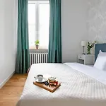 Apartment Oomph Supreme Warsaw