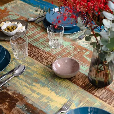 Oomph Supreme 公寓 *