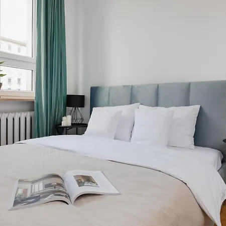 Apartment Oomph Supreme Warsaw